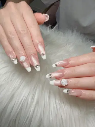 ネイル Lee Nailsのネイルデザイン