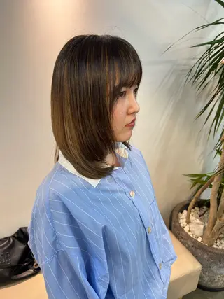 カラー 山中 欧輔のヘアスタイル