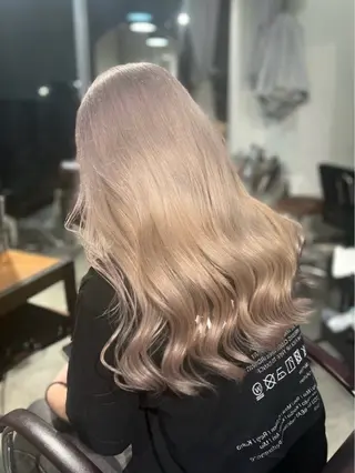 ロング カラー ヘアアレンジ 🎀ハイトーン・艶 カラー HANA🎀のヘアスタイル