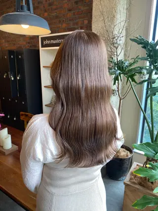 ミディアム カラー the BRIDGE 加藤みのりのヘアスタイル