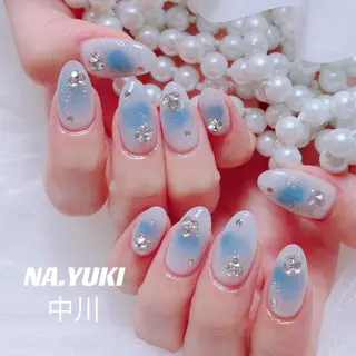 ネイル 🦋 Queenieのネイルデザイン