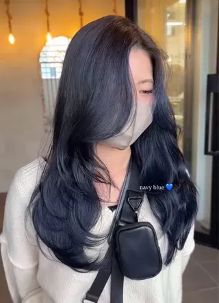 カラー yana /カラーモデルのヘアスタイル