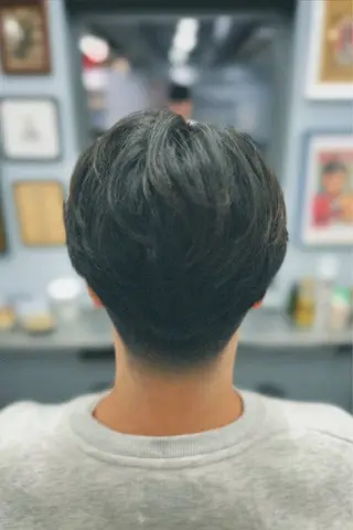 ミディアム パーマ メンズ 池袋メンズパーマ フェード純平のヘアスタイル