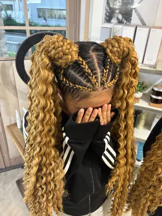 ヘアアレンジ KR2S古市所属・艶カラー🫧/シール エクステRYOKAのヘアスタイル