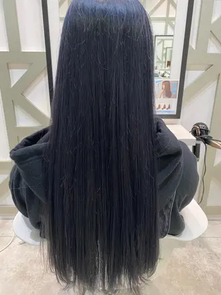 ロング カラー 小倉 沙織のヘアスタイル