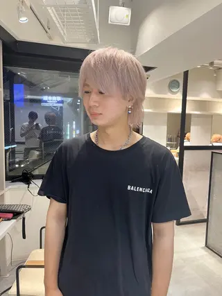 メンズ kanta 梅田 韓国ハイトーンのヘアスタイル