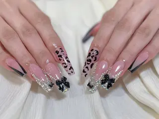 ロング 💅 リリアのネイルデザイン