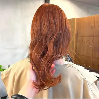 セミロング カラー パーマ ヘアアレンジ メンズ キッズ ネイル マツエク・マツパ アイブロウ 前川 朋香のヘアスタイル
