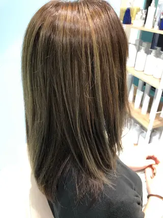 カラー 増田 結莉のヘアスタイル