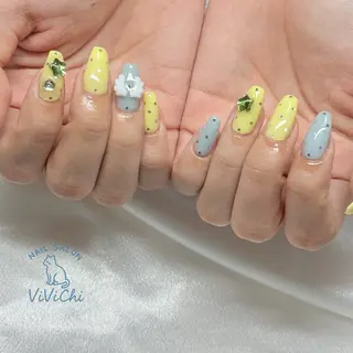 ネイル ViViChi 梨帆のネイルデザイン