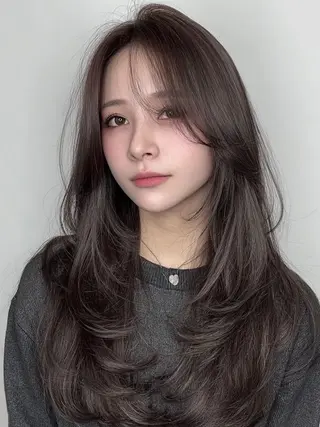 ロング ☁️透明感カラー× レイヤー ☁️ノアのヘアスタイル