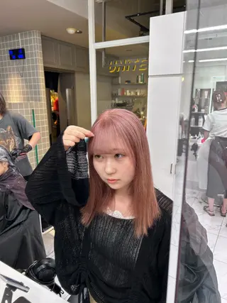 カラー 透明感ベージュ🤎 ナチュラルレイヤーのヘアスタイル