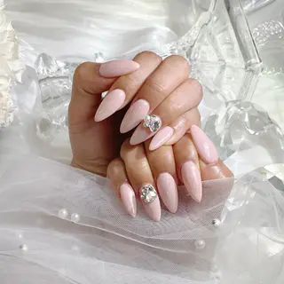 ネイル KITTY🩰 AKIのネイルデザイン