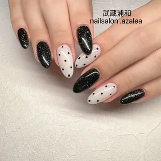 ネイル R inのネイルデザイン