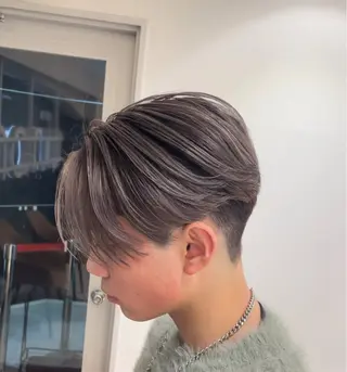 ミディアム カラー パーマ ヘアアレンジ メンズ メンズバレイヤージュ 🌫ハイライトのヘアスタイル