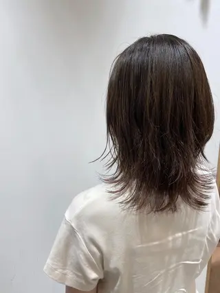 ミディアム カラー 🐺ウルフ/レイヤー 似合わせ‎🤍沙羅のヘアスタイル