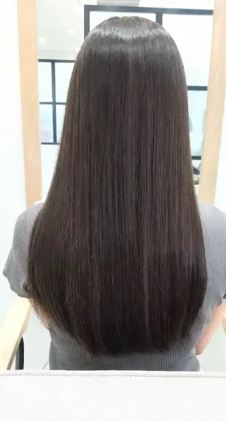 ロング 髪質改善 salon セキグチのヘアスタイル