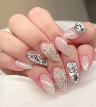 ネイル HIN NAILのネイルデザイン