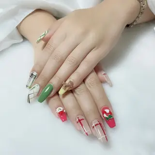 ネイル Amina nail salonのネイルデザイン