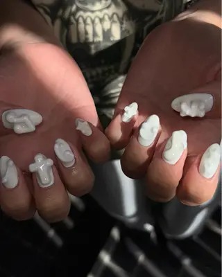 ネイル 🪐富島彩夏 /海外nail🪐のネイルデザイン