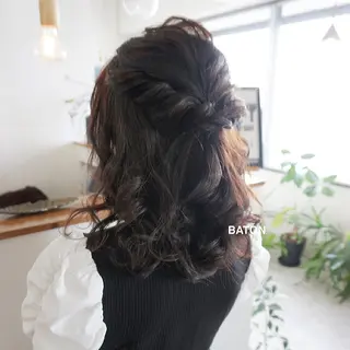 ミディアム ヘアアレンジ 甲斐 もあのヘアスタイル