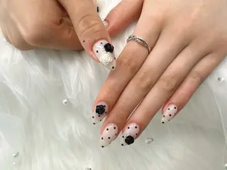 ネイル MIKIネイル YUKAのネイルデザイン