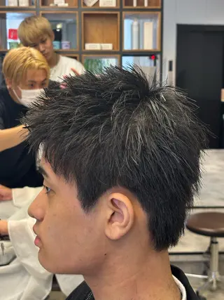 ショート ルーズ/シャドウパー マ/似合わせカットのヘアスタイル