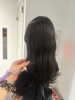 セミロング -YUCCA- ワカナのヘアスタイル