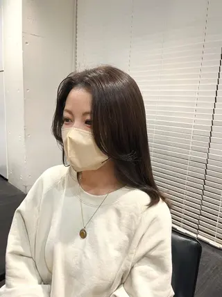 ミディアム カラー 細田 碧のヘアスタイル