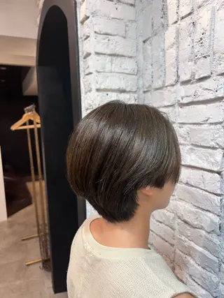 ショート カラー 三浦 栞のヘアスタイル