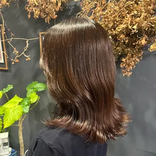 セミロング 岸本 まほのヘアスタイル