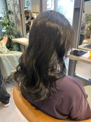 ミディアム カラー うしだ かおるのヘアスタイル