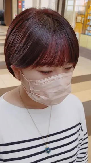 ショート ホリウチ ユキエのヘアスタイル