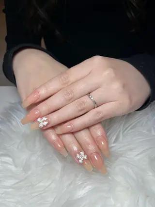 ネイル 冨田 茉優のネイルデザイン