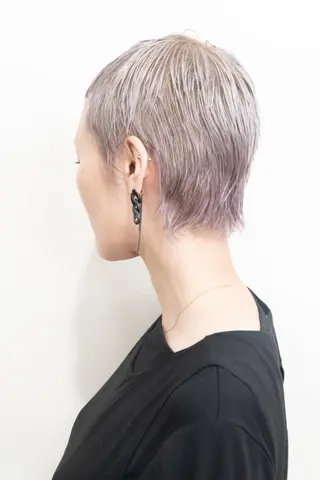 ショート カラー ✨デザインカラー✨ ハイトーン　森貴章のヘアスタイル