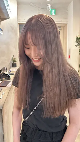 ロング カラー ハイトーンボブ 前田 表参道 グレージュのヘアスタイル