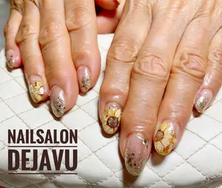 ネイル Nail salon Dejavu 🌿のネイルデザイン