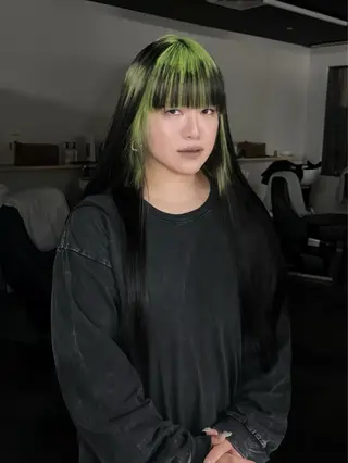 カラー lin.ブリーチ デザインカラーのヘアスタイル