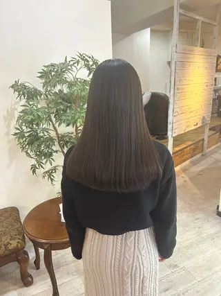 ロング 金子 莉緒のヘアスタイル