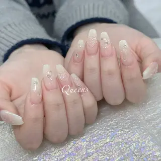 ネイル Queens テイのネイルデザイン