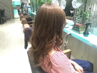 セミロング カラー 🤍中野 レオ🤍のヘアスタイル