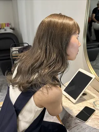 セミロング カラー じゅわっと暖色カラー 🍊Moemiのヘアスタイル