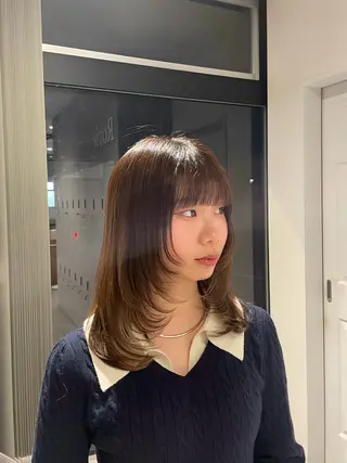 ミディアム 小野寺 好花のヘアスタイル