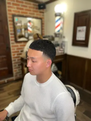 ショート メンズ ITO TOMのヘアスタイル