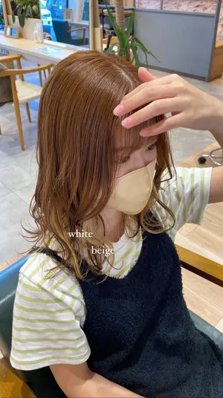 カラー 石田 菜月のヘアスタイル