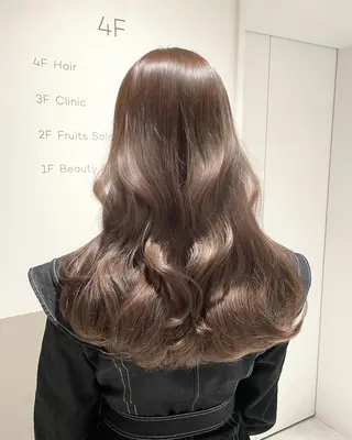 ロング カラー ヘアアレンジ 🤎小顔レイヤー /ベージュ🤎友香のヘアスタイル
