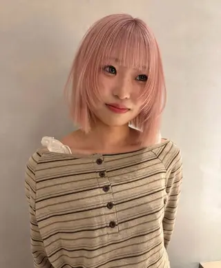 ミディアム カラー ヘアアレンジ 縮毛矯正履歴からの ブリーチ /mamiのヘアスタイル