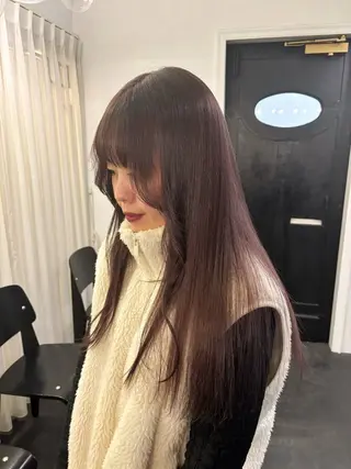 ロング カラー comeghead 琴音のヘアスタイル