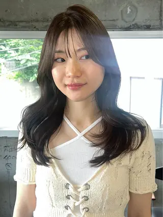 ロング カラー 🦮shiori アイドルオタク🦮のヘアスタイル