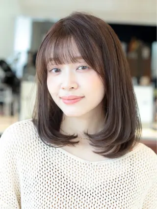 セミロング カラー 髙木美緒🌿 レイヤー/アレンジのヘアスタイル